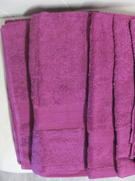 E STATION 8 PIECE DELUXE TOWEL BALE NIP Other - E STATION 8 PIECE DELUXE TOWEL BALE NIP